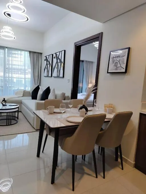 Cozy 2Br Apartment Damac Vera Business Bay Dubai